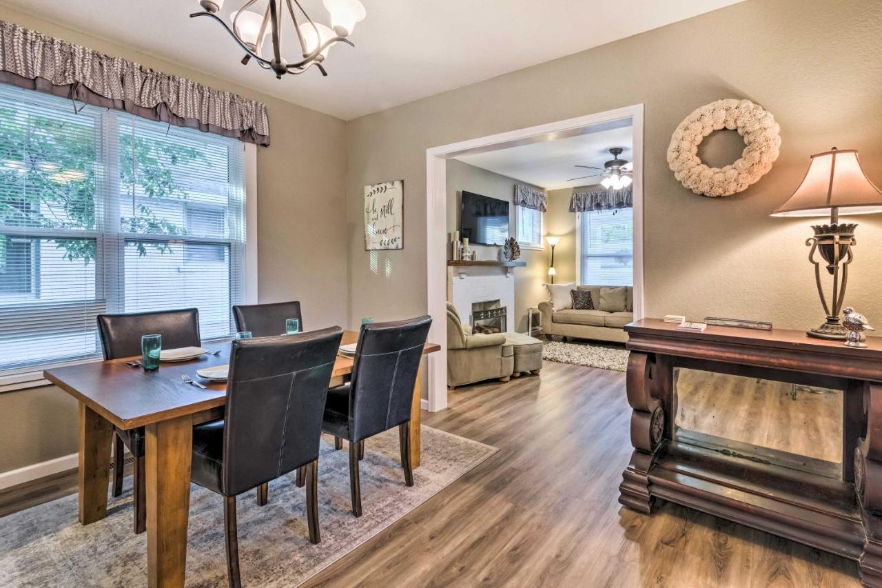 Remodeled Downtown Hot Springs Home With Porch Exterior photo