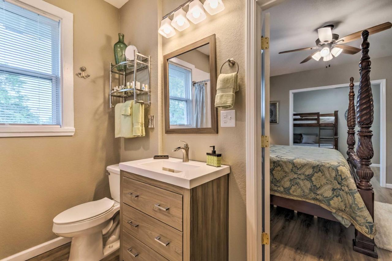 Remodeled Downtown Hot Springs Home With Porch Exterior photo